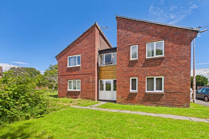 Apartment For Sale In Stonebridge, Clevedon, North Somerset, BS21