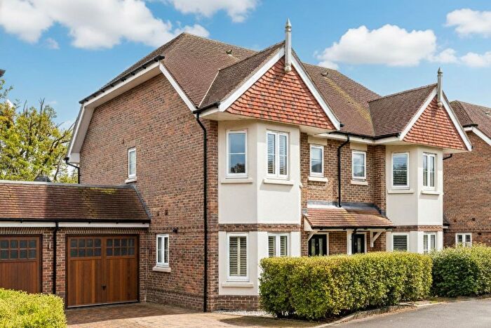 4 Bedroom Semi-Detached House For Sale In Beechcroft, Haywards Heath, RH16