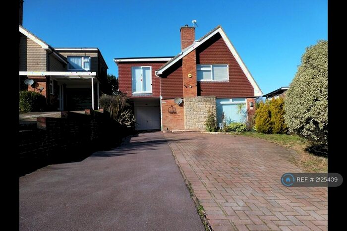 3 Bedroom Detached House To Rent In Rodmill Drive, Eastbourne, BN21