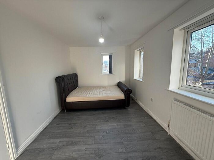 Studio To Rent In Burlington Mews, Birmingham, B10