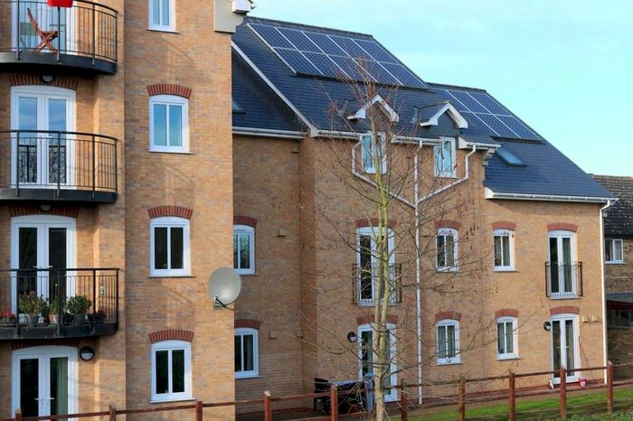 1 Bedroom Flat To Rent In Riverside Court, Biggleswade, SG18