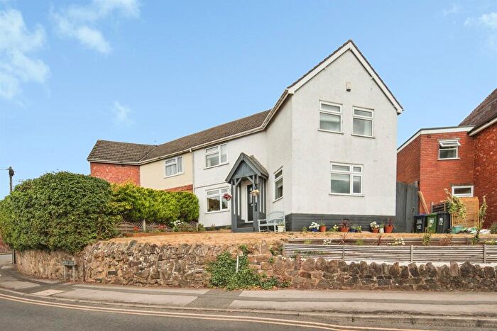 3 Bedroom Terraced House For Sale In Albion Street, Kenilworth, CV8