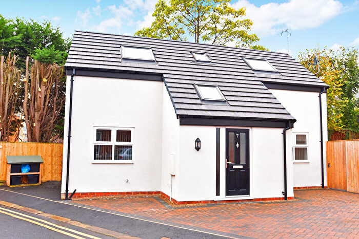 3 Bedroom Detached House To Rent In Newnham Street, Harrogate, HG2