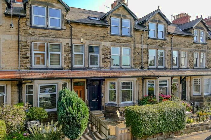 2 Bedroom Flat To Rent In Dragon Avenue, Harrogate, HG1
