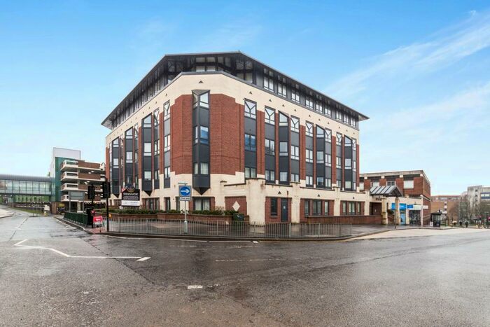 2 Bedroom Apartment To Rent In Ringside, High Street, Bracknell, RG12