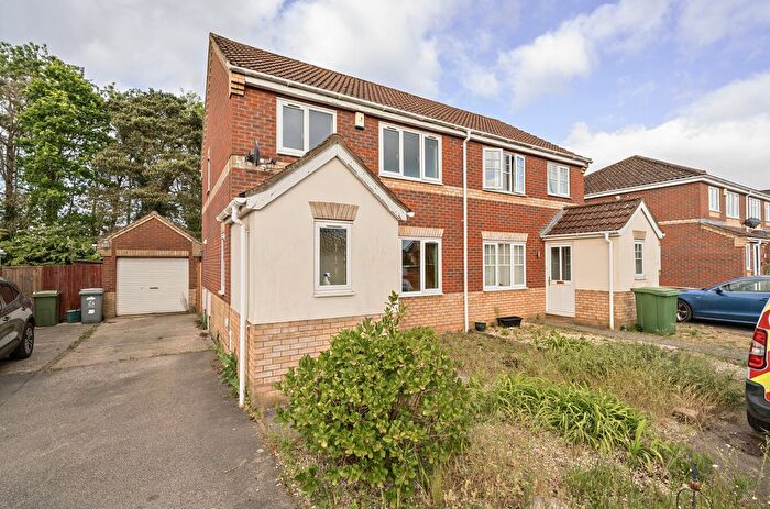 3 Bedroom Semi-Detached House For Sale In Walsingham Drive, Taverham, Norwich, NR8