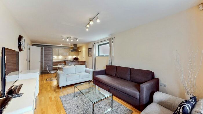 2 Bedroom Flat To Rent In Crowder Street, London, E1