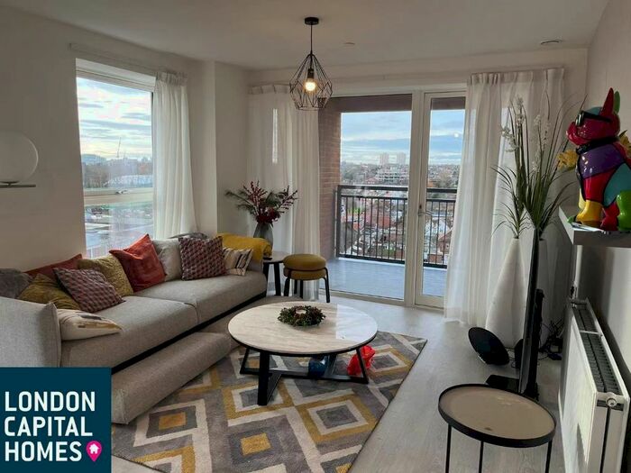 2 Bedroom Flat To Rent In Tabbard Apartments, West Circus, London, W3