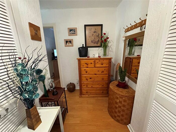 1 Bedroom Flat For Sale In Meon Grove, Birmingham, West Midlands, B33