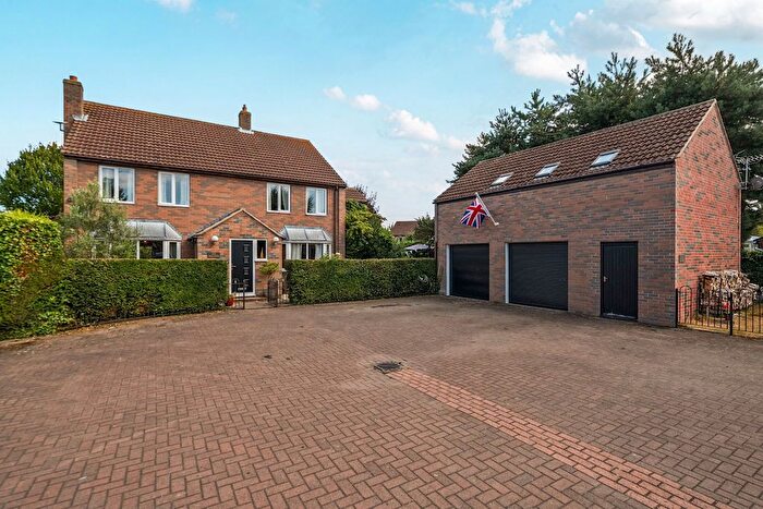 4 Bedroom Detached House For Sale In Meadowfield Drive, South Duffield, Selby, YO8