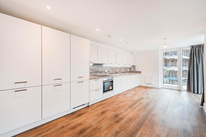2 Bedroom Apartment To Rent In Howard Court, HP11