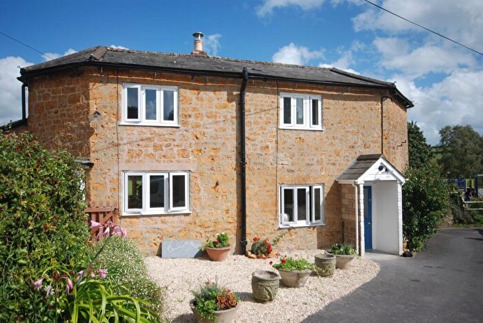 2 Bedroom Detached House To Rent In Florida Street, Castle Cary, BA7