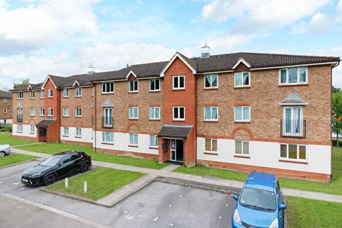 2 Bedroom Apartment To Rent In Lindisfarne Gardens, Maidstone, ME16