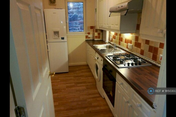 2 Bedroom Flat To Rent In Cadiz Street, Edinburgh, EH6
