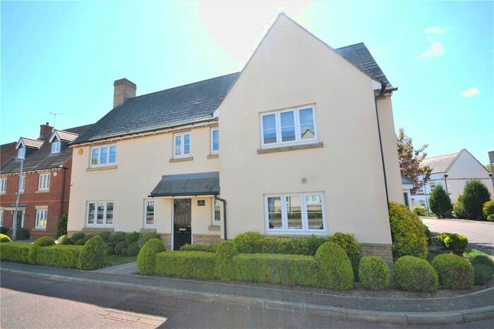 5 Bedroom Detached House To Rent In Tyler Avenue, Flitch Green, CM6