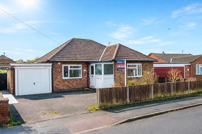 3 Bedroom Bungalow For Sale In Huntingdon Gardens, Market Harborough, LE16