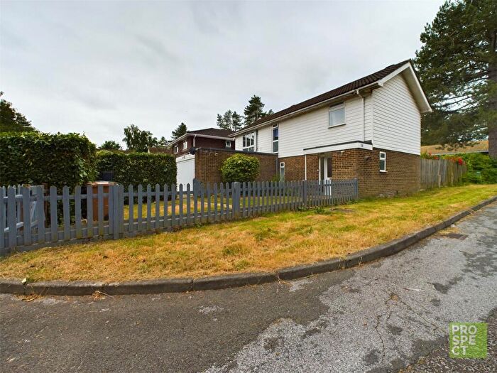 4 Bedroom Detached House To Rent In Spinis, Bracknell, Berkshire, RG12