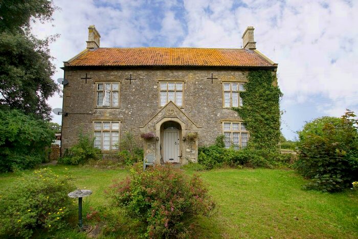 7 Bedroom Detached House For Sale In Hinton, Chippenham, Wiltshire, SN14