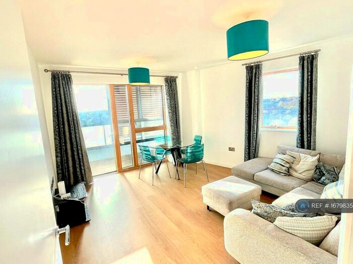 2 Bedroom Flat To Rent In Albert Road, London, NW6