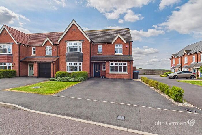 5 Bedroom Detached House For Sale In Chestnut Close, Burton-on-Trent, DE14