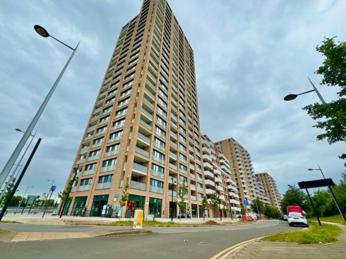 2 Bedroom Flat To Rent In Baronet House, Lakeside Drive, London, NW10