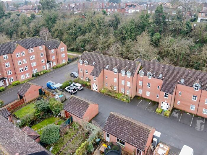 2 Bedroom Apartment For Sale In Stokesay Walk, West Bridgford, Nottingham, NG2