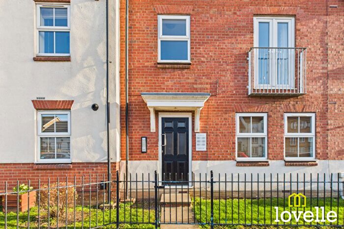 2 Bedroom Flat To Rent In Plimsoll Way, Victoria Dock, Hull, HU9