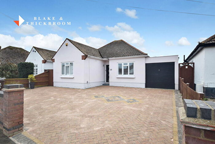 2 Bedroom Detached Bungalow For Sale In Park Boulevard, Holland-On-Sea, CO15