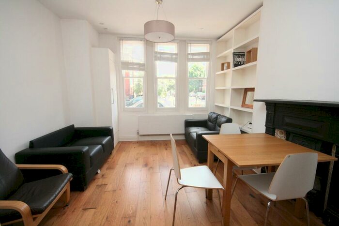 2 Bedroom Flat To Rent In Rathcoole Gardens, Crouch Hill, N8