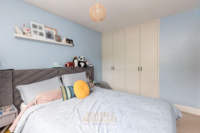 3 Bedroom End Of Terrace House For Sale In Balmoral, East Grinstead, RH19