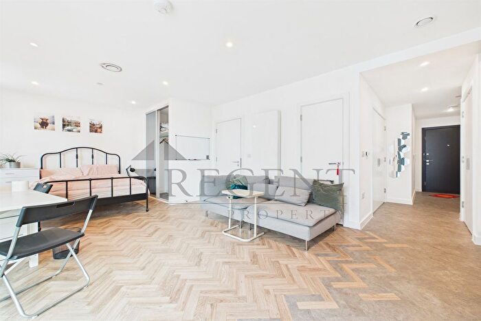Studio To Rent In Skyline Apartments, Makers Yard, E3