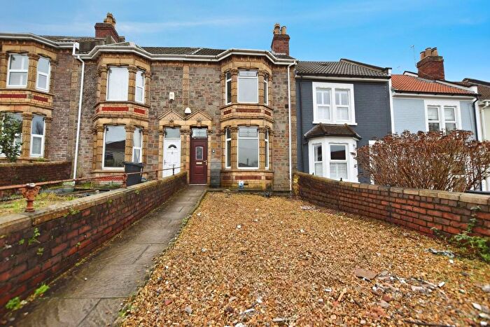 3 Bedroom Terraced House To Rent In Newbridge Road, Bristol, BS4
