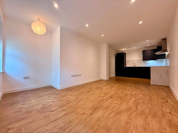 2 Bedroom Flat To Rent In Liberty House, Bank Street, S1
