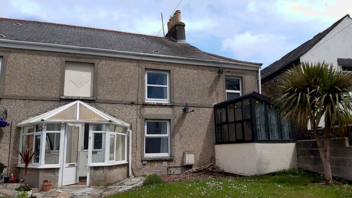 2 Bedroom House To Rent In St Austell, PL25