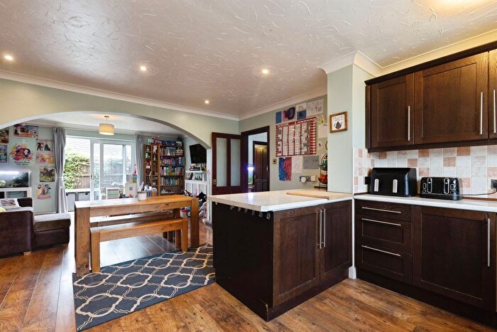 4 Bedroom Detached House For Sale In New Drove, Wisbech, PE13