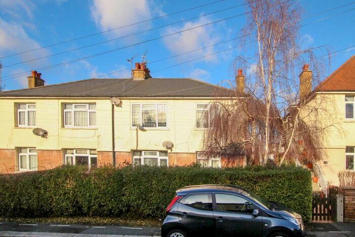 2 Bedroom Flat To Rent In Willow Road, London, W5