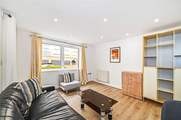 1 Bedroom Flat To Rent In Newport Avenue, London, E14