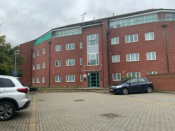 2 Bedroom Flat To Rent In St. Mark's Place, Dagenham, London, RM10