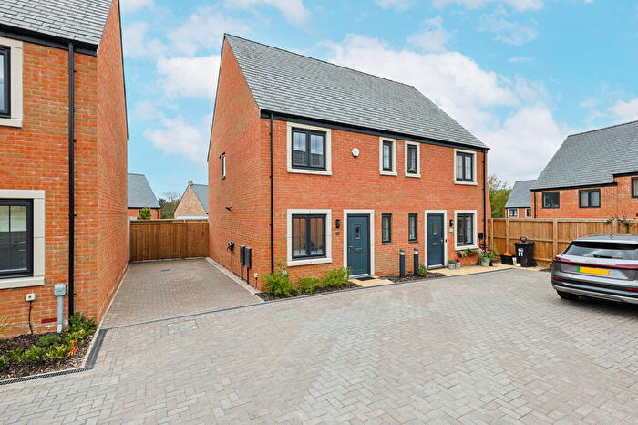 3 Bedroom Semi-Detached House For Sale In Weavers Road, Darley Dale, Matlock., DE4