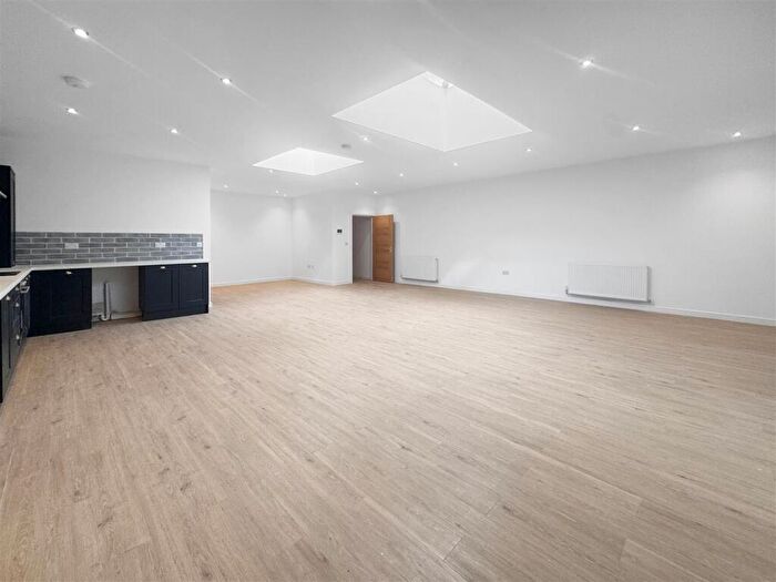 1 Bedroom Flat To Rent In Castle Street, Hinckley, LE10