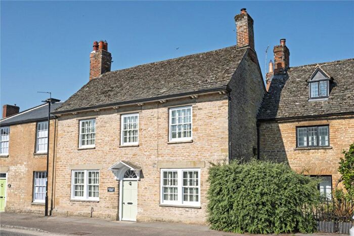 4 Bedroom Terraced House For Sale In Market Square, Bampton, Oxfordshire, OX18