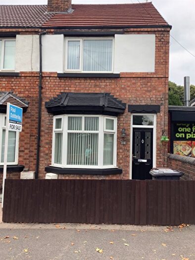 2 Bedroom Semi-detached House For Sale In Green Lanes, Bilston, WV14