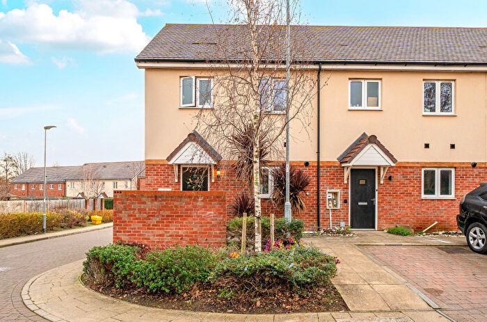 3 Bedroom End Terrace House For Sale In Stilwell Close, Orpington, BR5