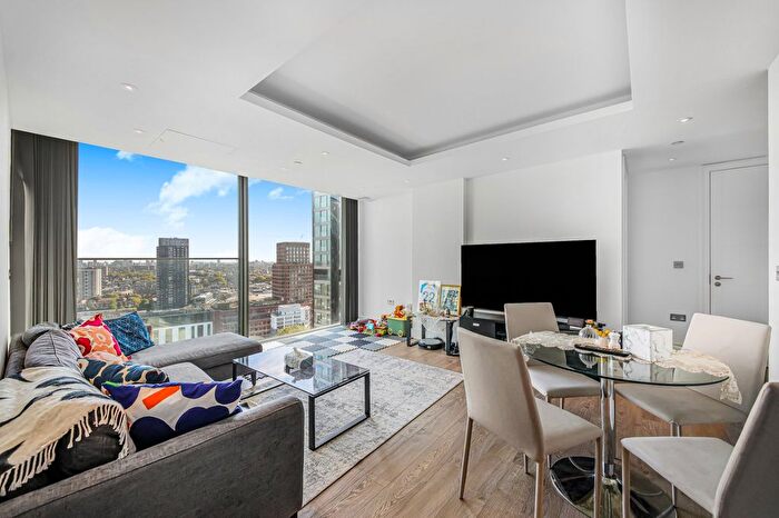 2 Bedroom Flat For Sale In Carrara Tower, Bollinder Place, EC1V