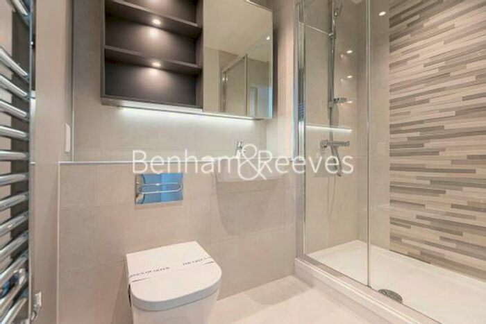 2 Bedroom Flat To Rent In Accolade Avenue, Southall, UB1