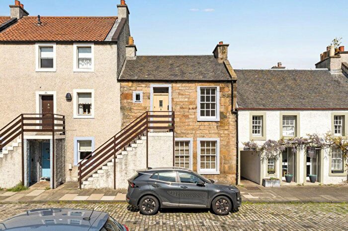 2 Bedroom Terraced House For Sale In Newhaven Main Street, Newhaven, EH6