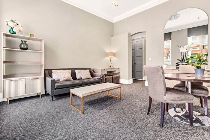 1 Bedroom Flat To Rent In Draycott Place, Chelsea, London, SW3