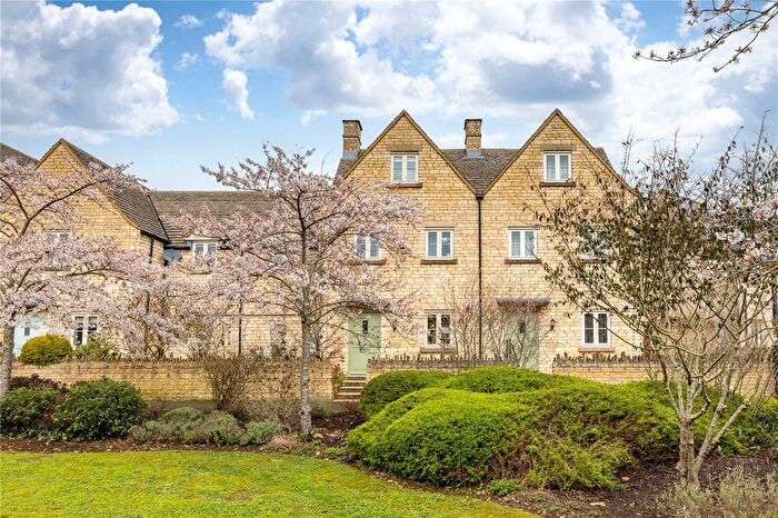 4 Bedroom Terraced House For Sale In Moss Way, Cirencester, Gloucestershire, GL7