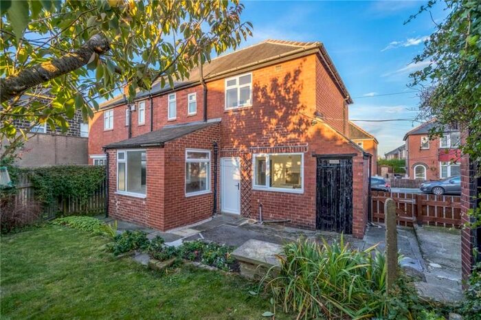 3 Bedroom Semi-Detached House To Rent In College Street, Harrogate, HG2