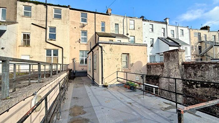 1 Bedroom Flat For Sale In Flat Victoria Street, Paignton, Devon, TQ4